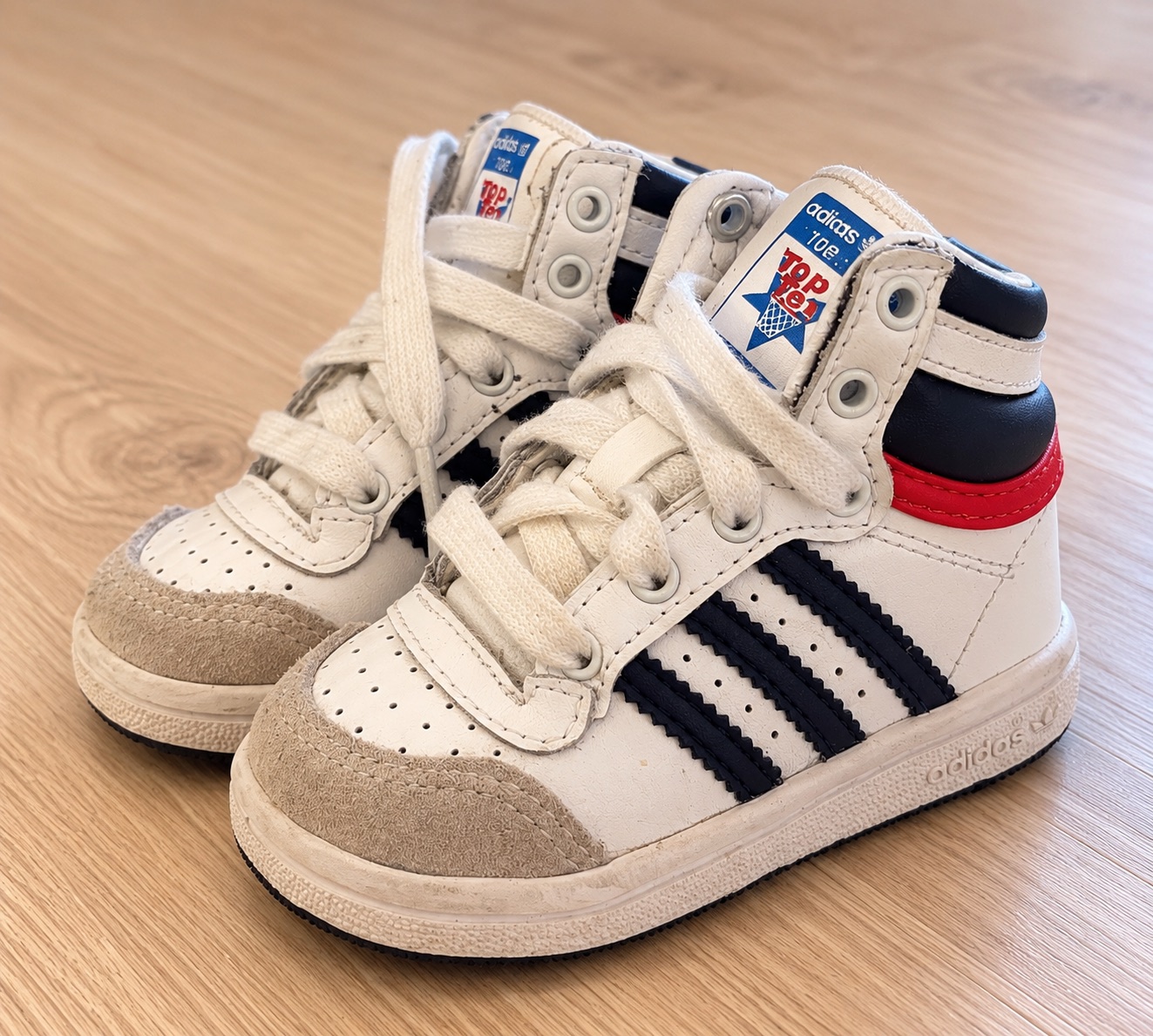 Dětské Adidas boty vel. 19