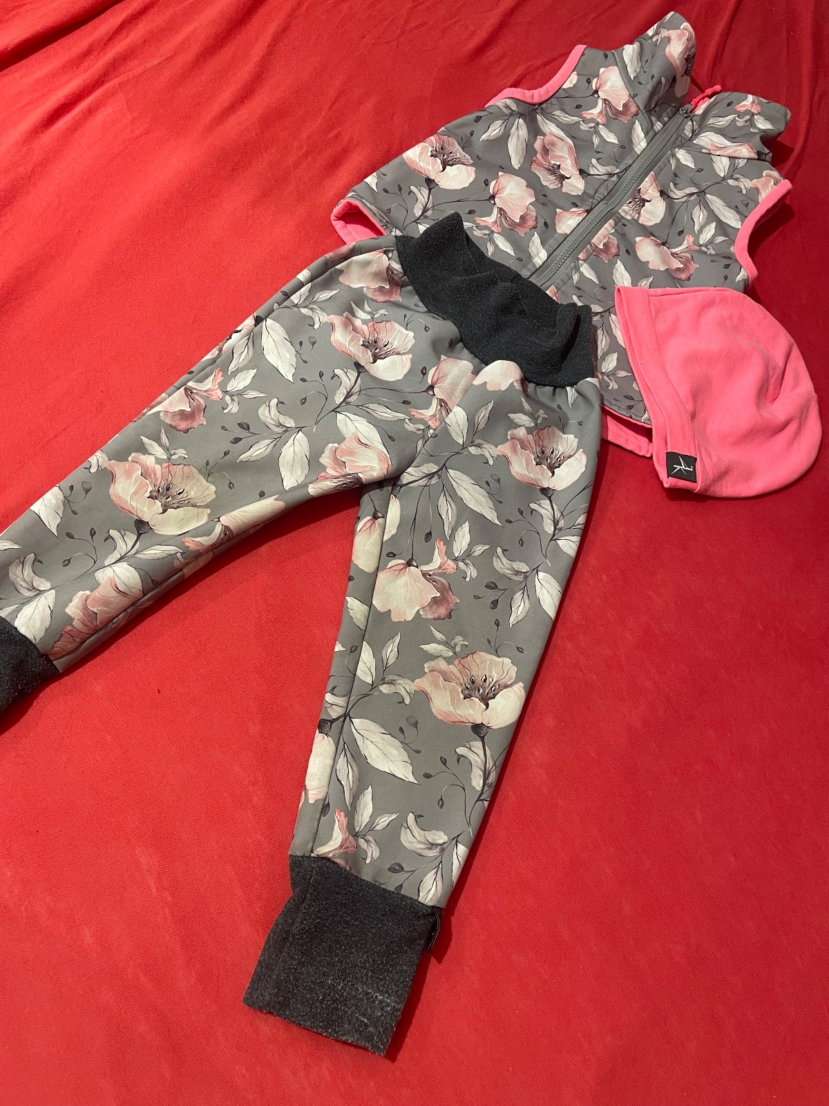 Set softshellového oblečení